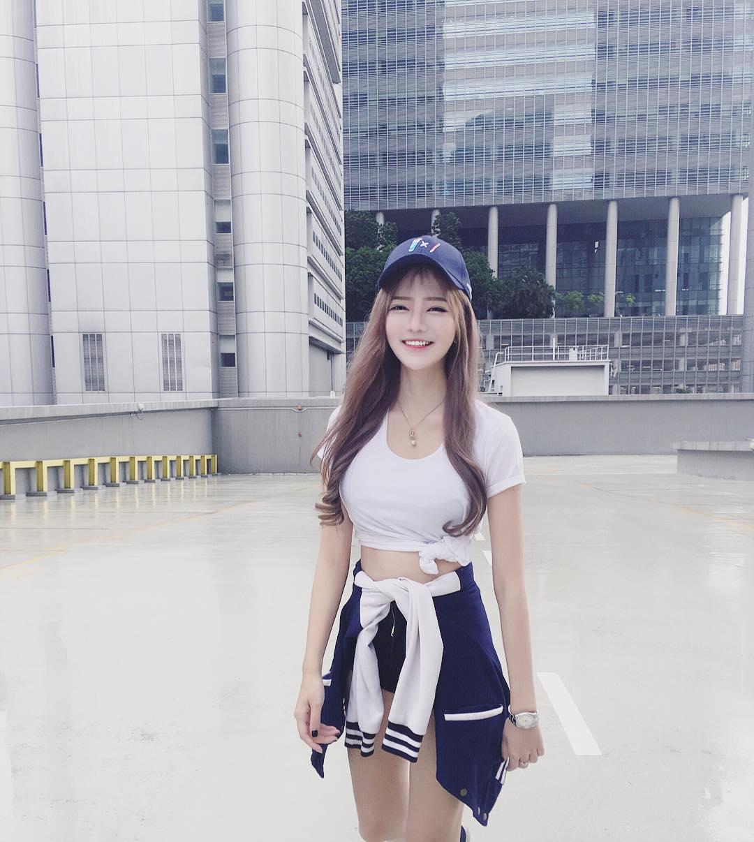 新加坡正妹王雪婷 雪肌修长细腿超吸睛