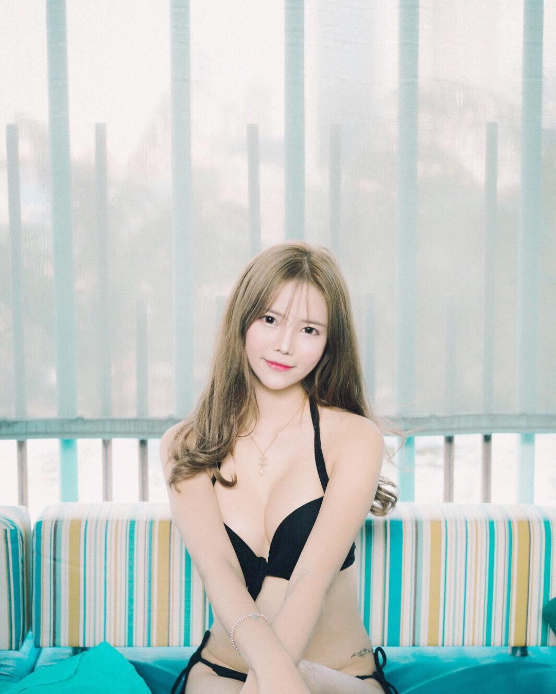 新加坡正妹王雪婷 雪肌修长细腿超吸睛