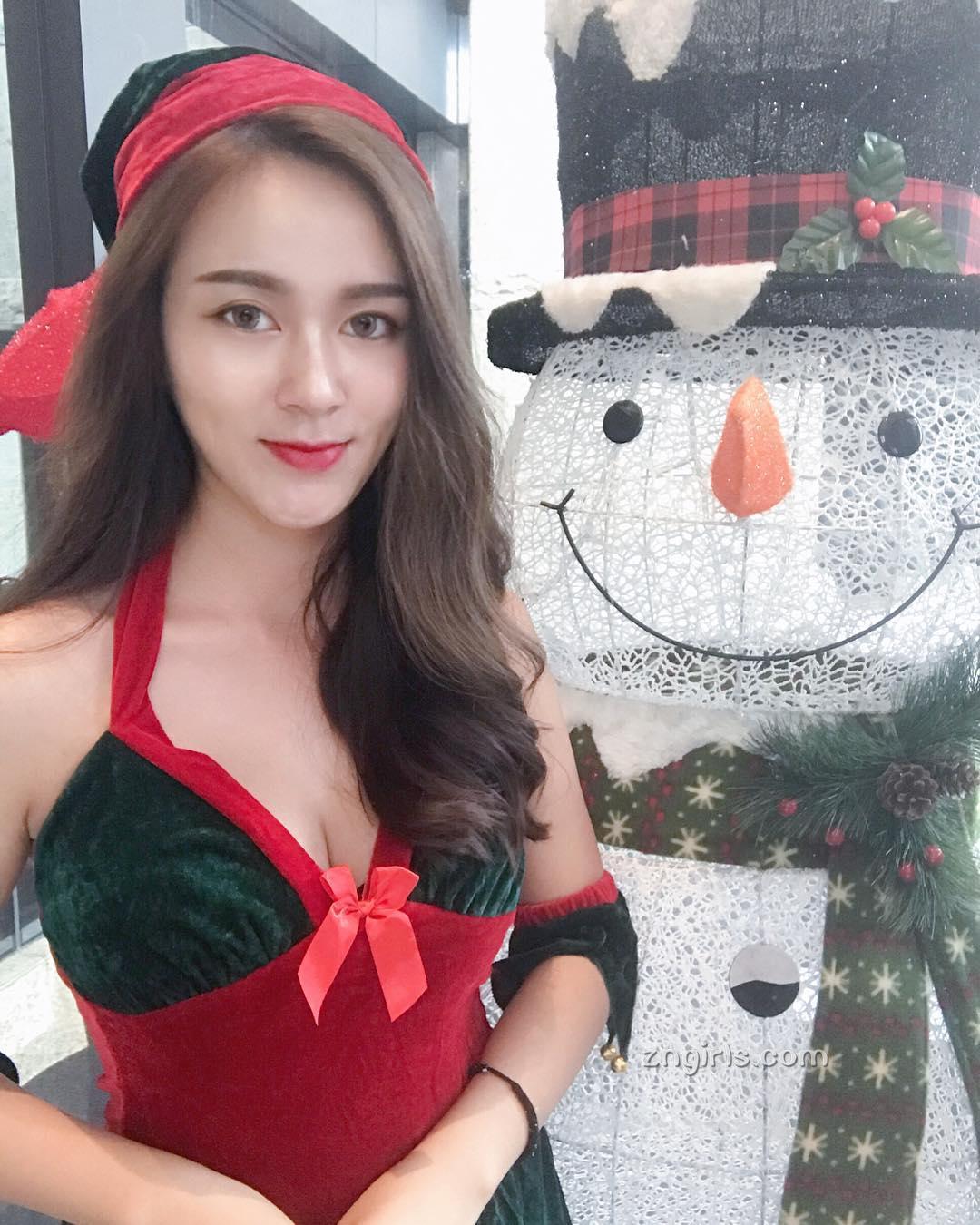 大马正妹Zacklyn Lee 最新ins社交媒体图片