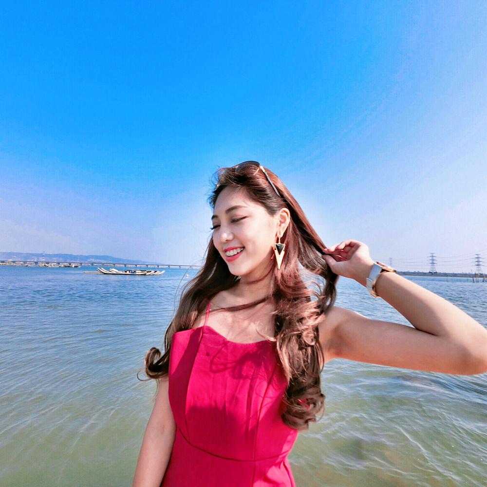 美女博客主林倩 抓住夏日的尾巴
