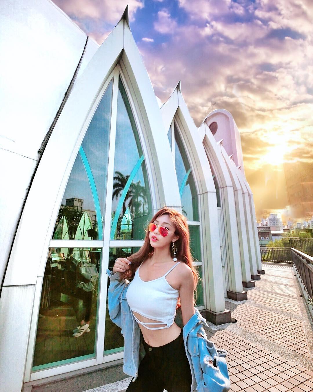 美女博客主林倩 抓住夏日的尾巴