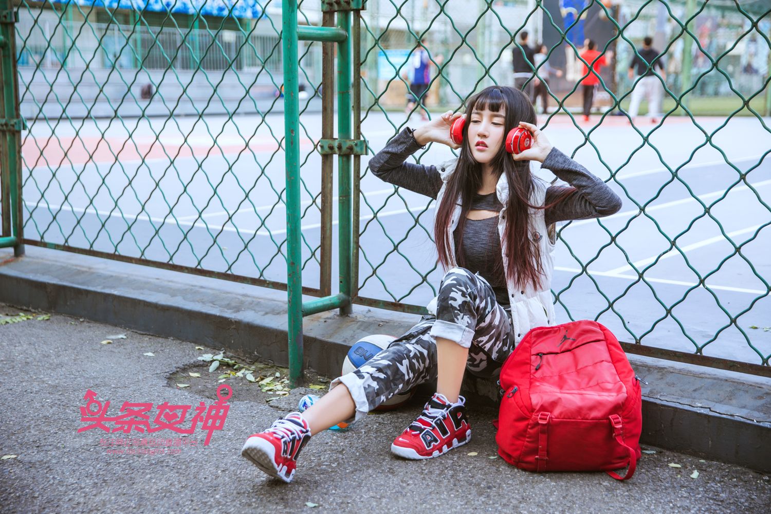 篮球美少女大晗 热爱运动酷炫无比