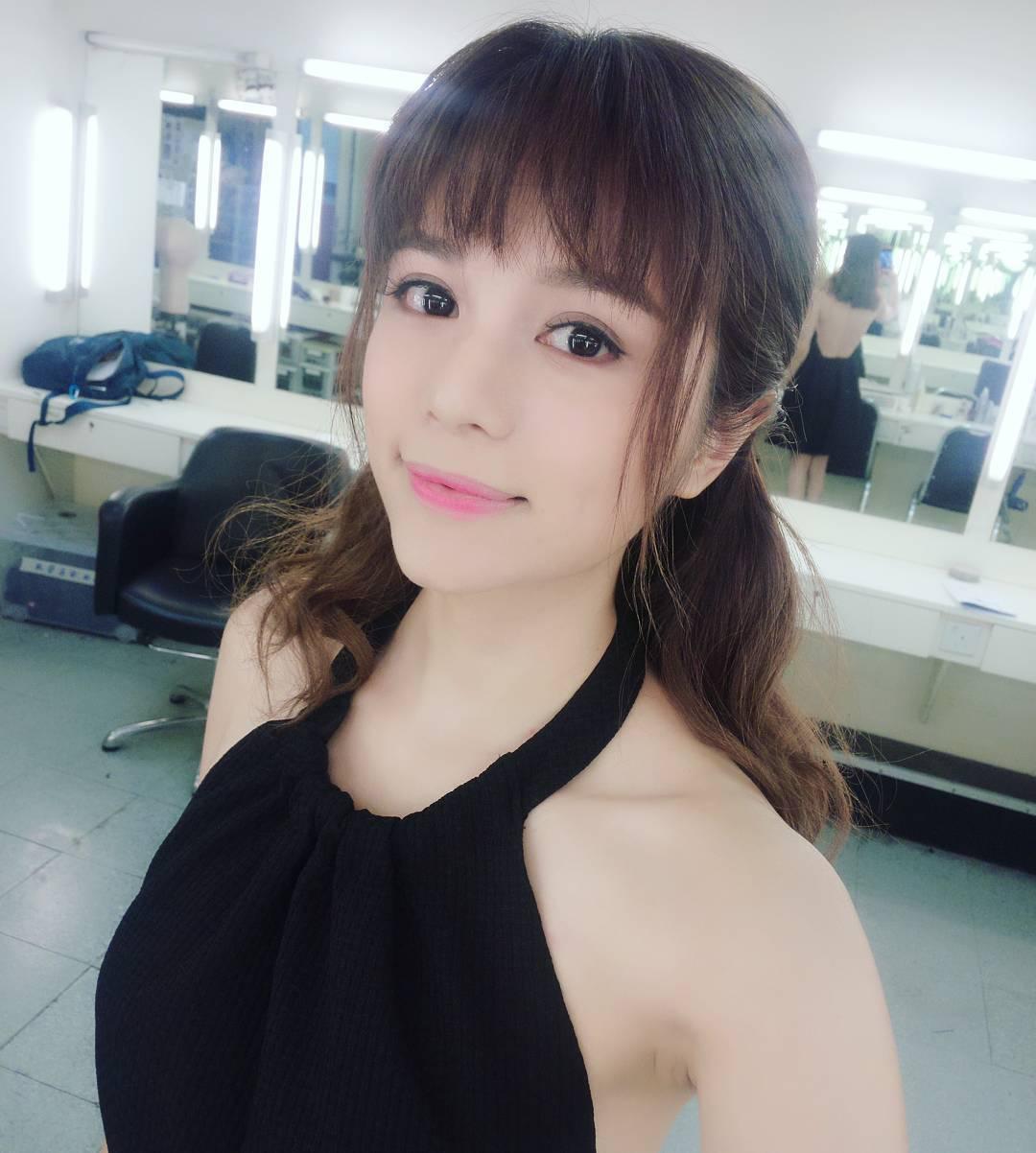 知性美人陈洁玲 日渐成熟的Ig私房照