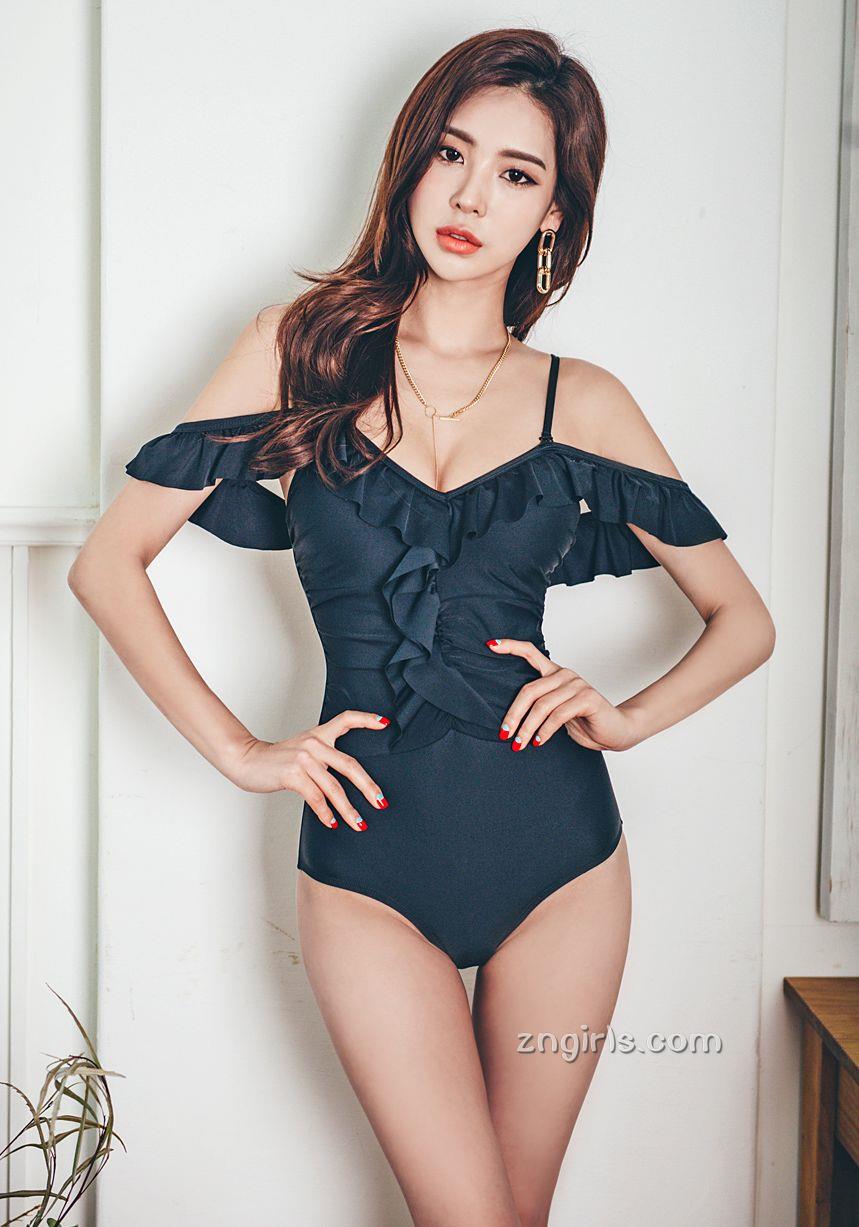 韩国模特朴多贤 Lologirl泳装系列