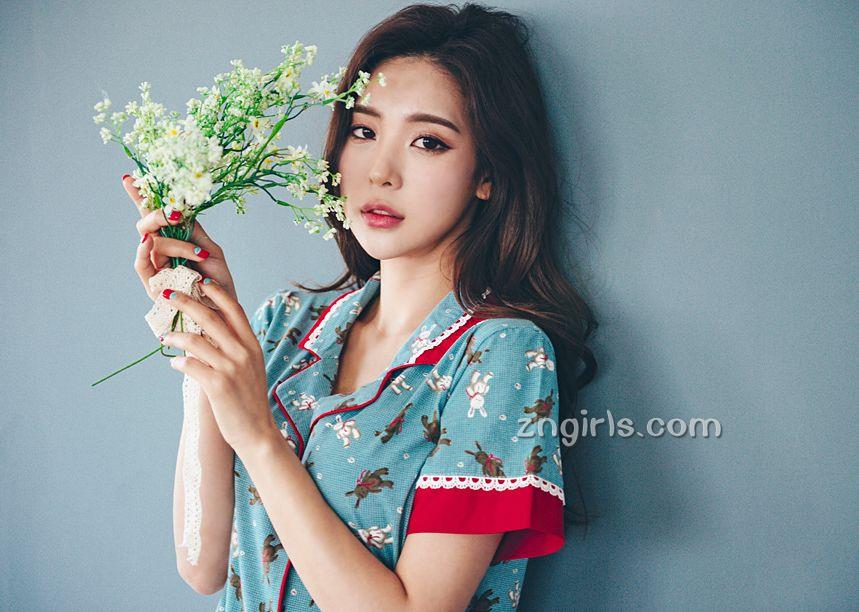 韩国模特朴多贤 Lologirl睡衣系列