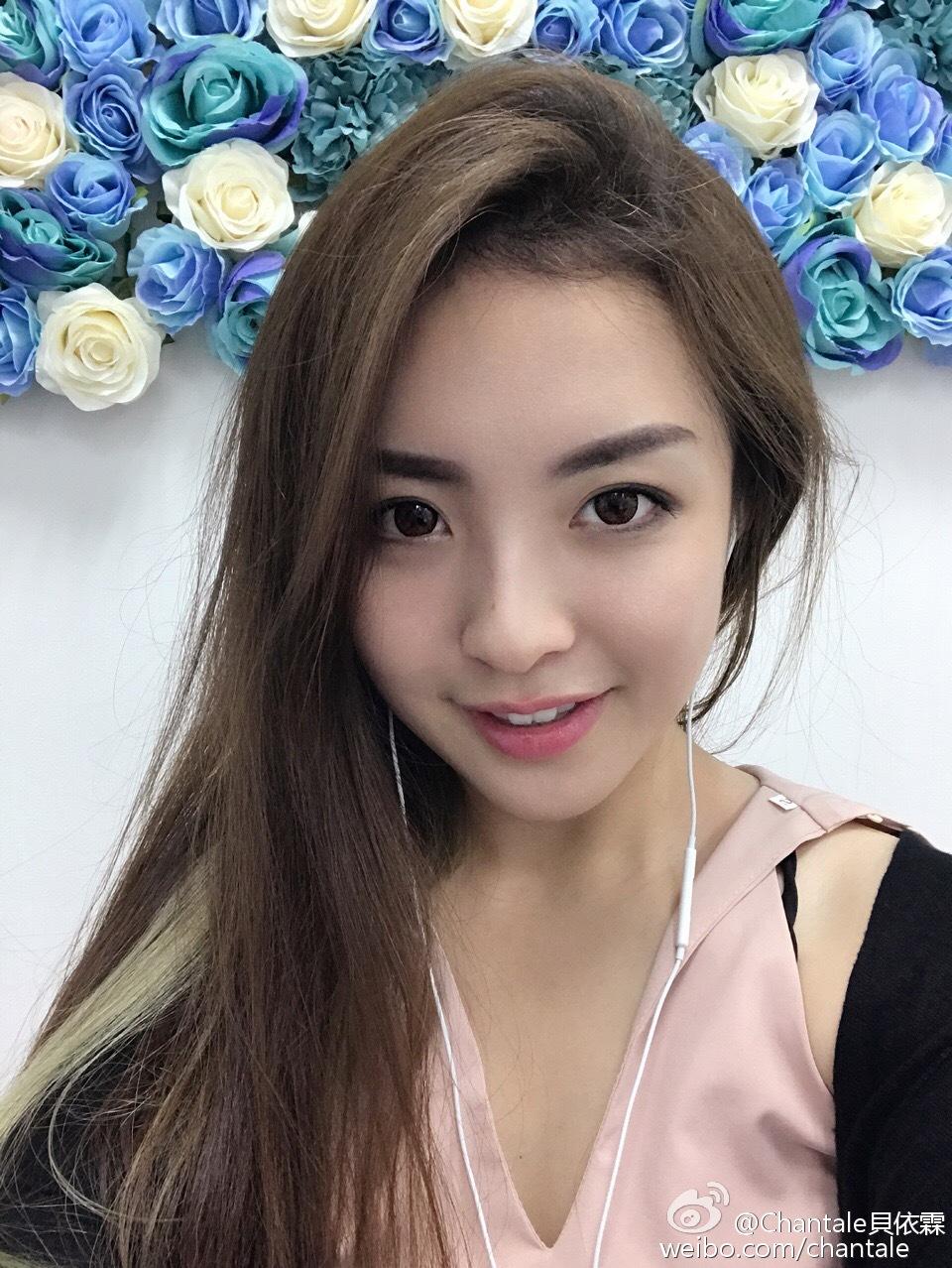 《hello!女神》贝依霖 家居私拍美照