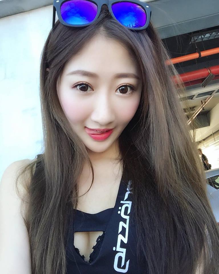 台湾妹子Minnie妮妮 逆天长腿魅力撩人
