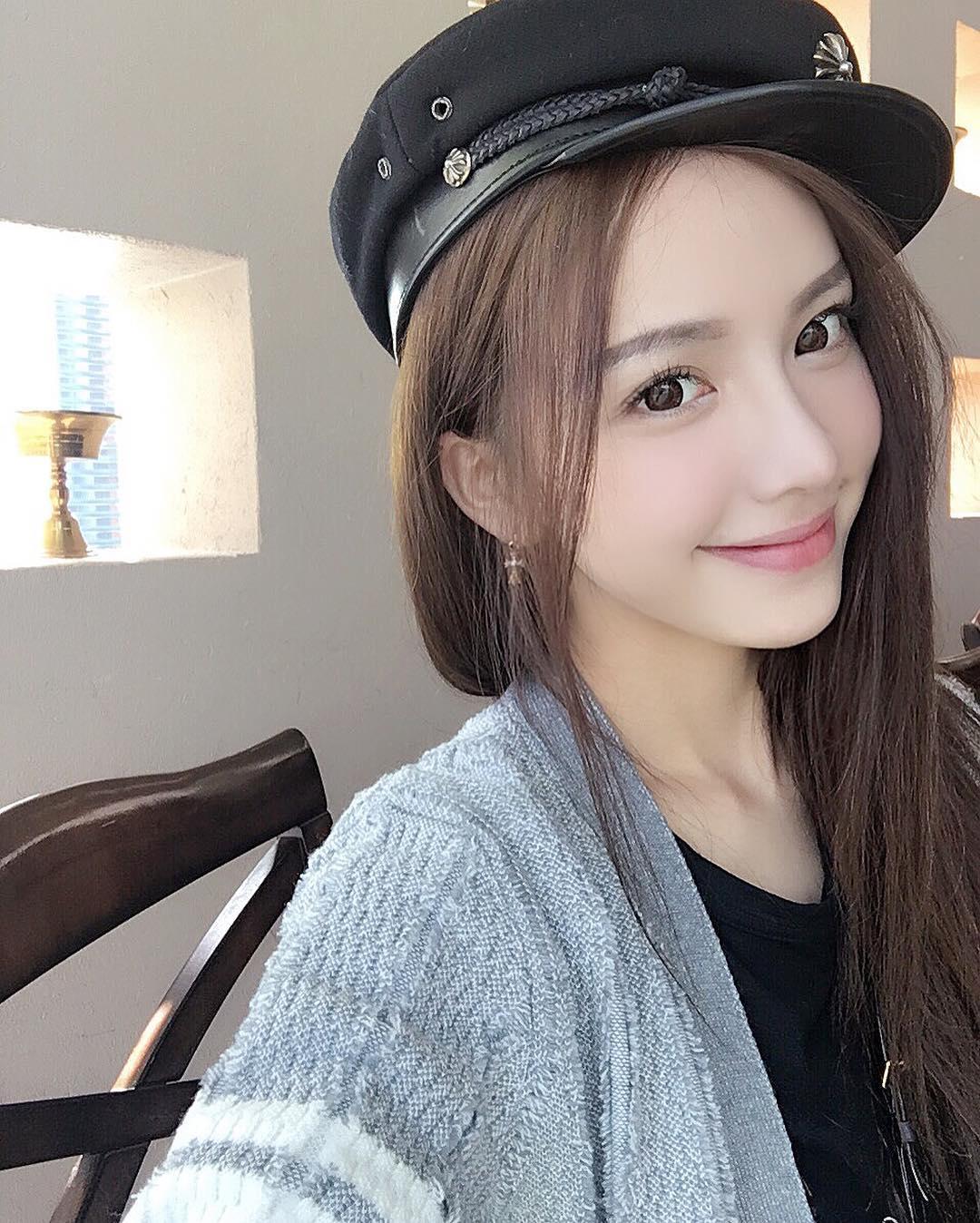 时尚气质美女ZY大暖私房照
