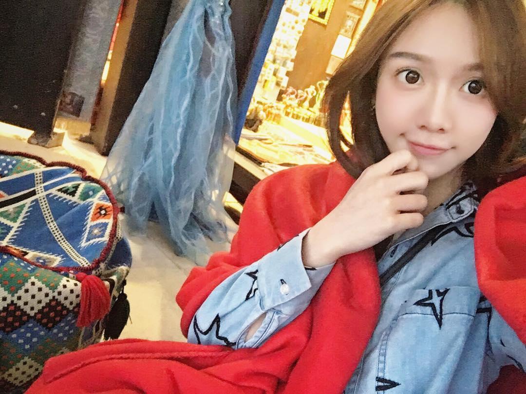 时尚气质美女ZY大暖私房照