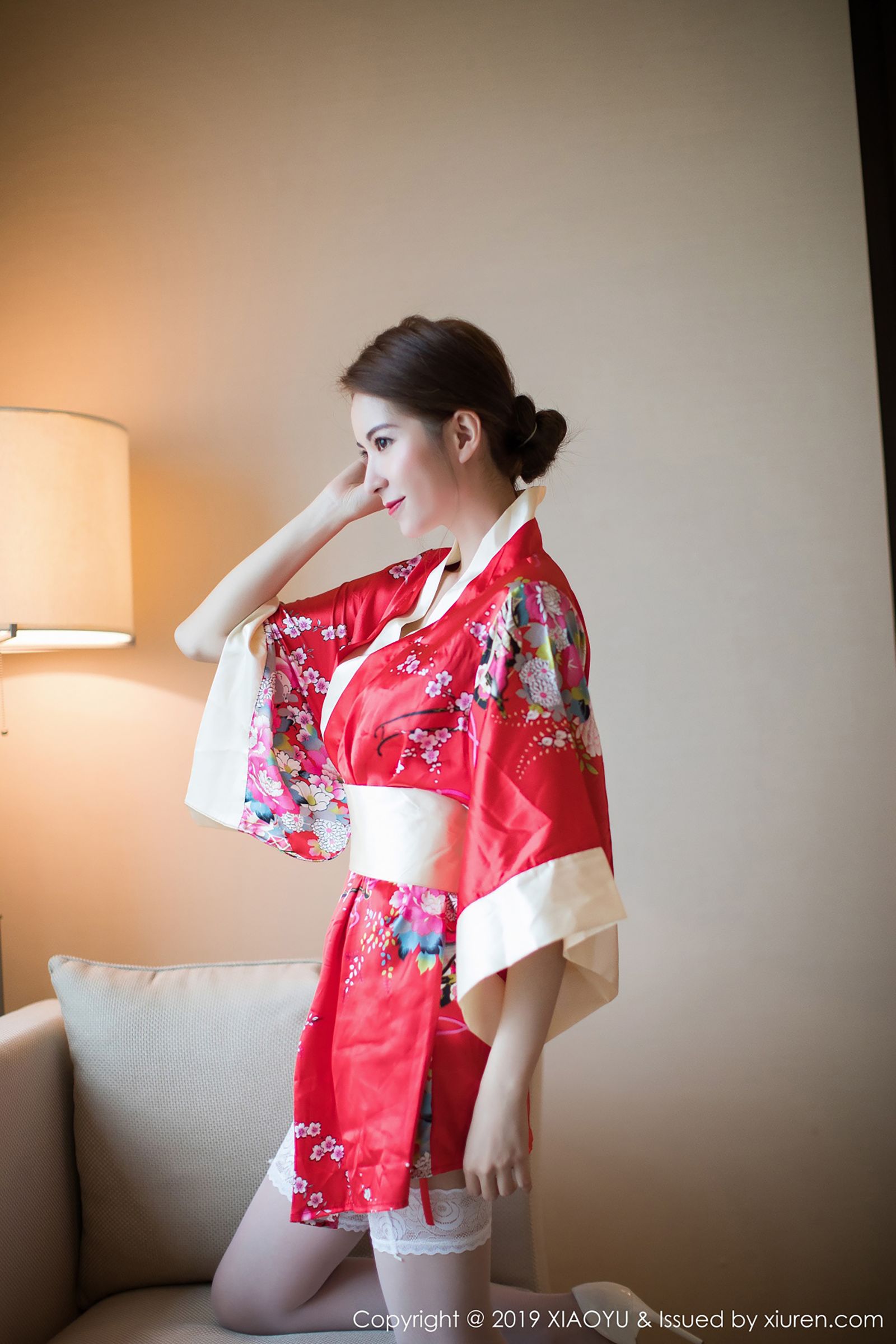 气质女神carry 性感和服蕾丝美腿