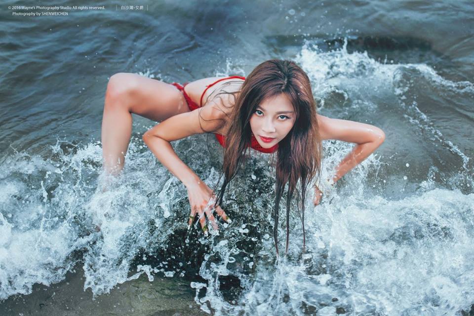 Jkf女郎雀儿喜 火辣钢管舞女郎