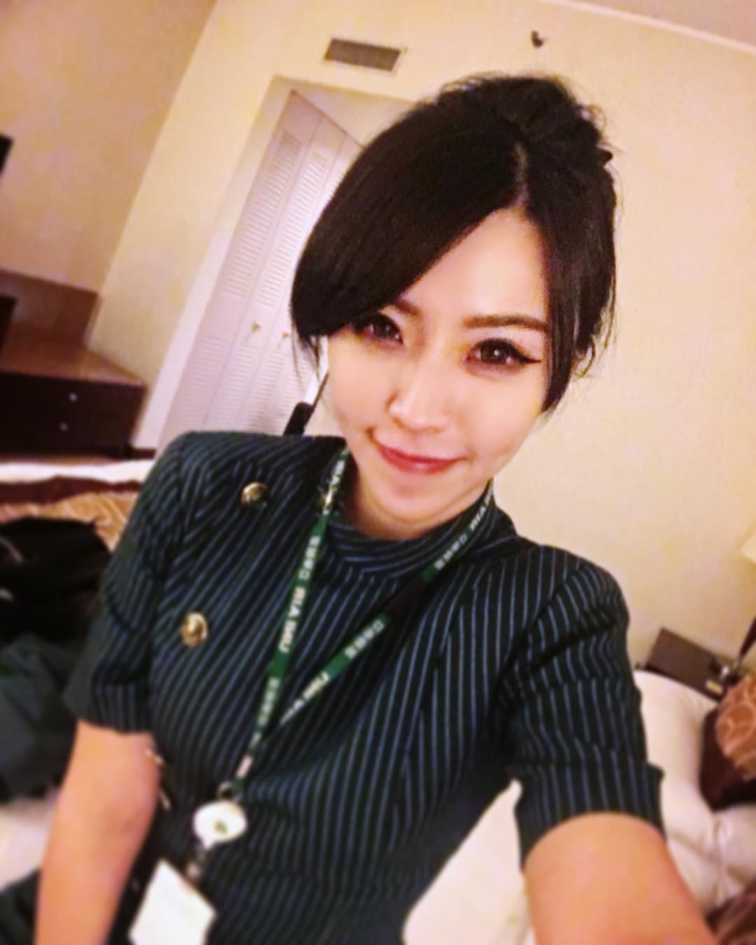 超电眼长荣空姐孙嘉霙 微笑小酒窝让人神魂颠倒