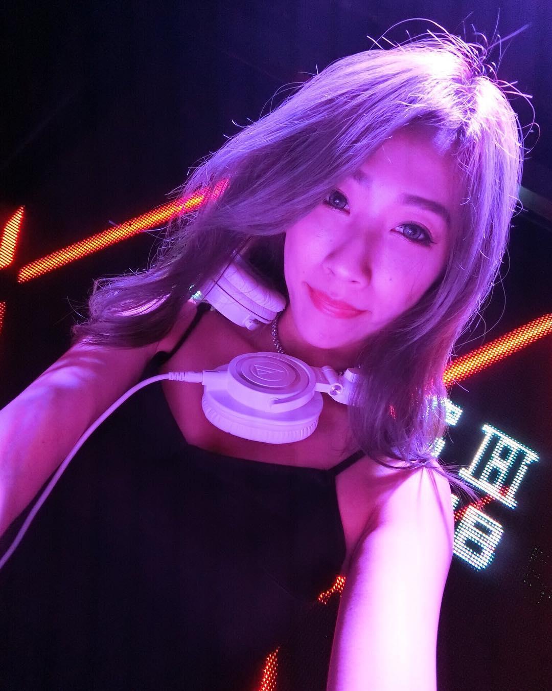 性感DJ拾壹给你最强的音乐与视觉双重享受!