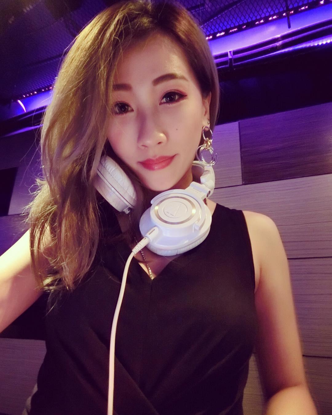 性感DJ拾壹给你最强的音乐与视觉双重享受!