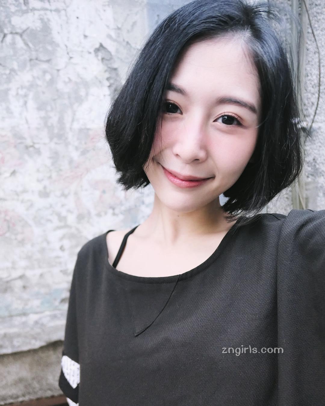 台湾美女刘璟莹 鬼灵精怪私房照