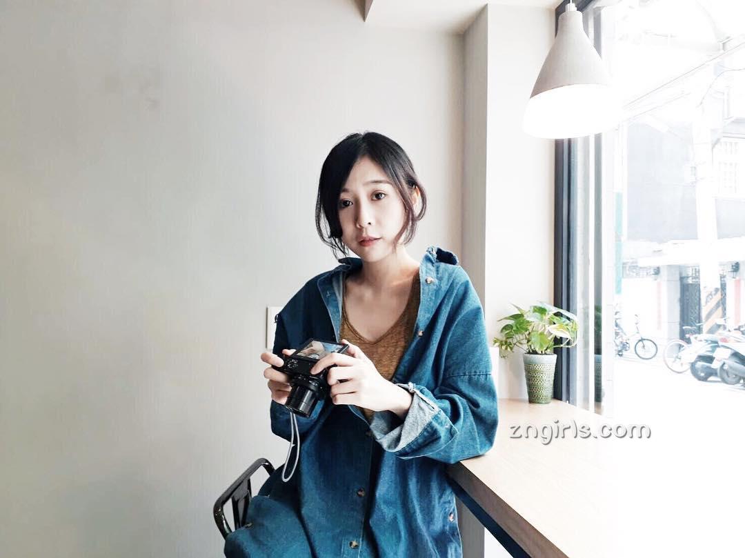 台湾美女刘璟莹 鬼灵精怪私房照