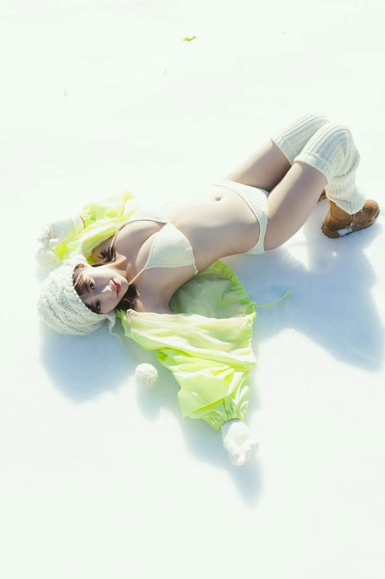 田中美久 - 銀世界 日本女神性感内衣与雪景写真