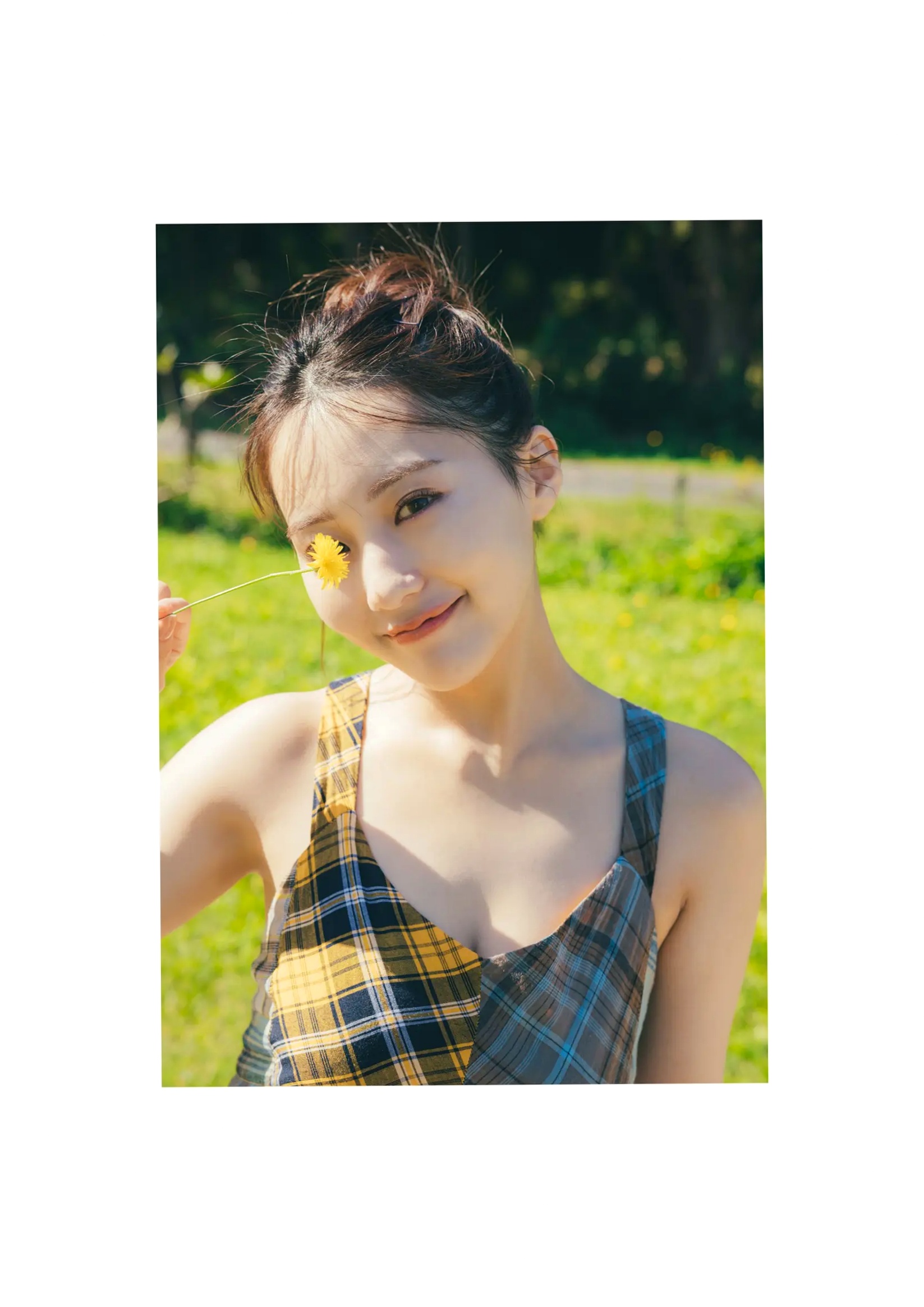 田中美久 - 也想更随性地,日系清纯泳装写真,清新夏日池畔性感风格,捕捉灵动迷人瞬间
