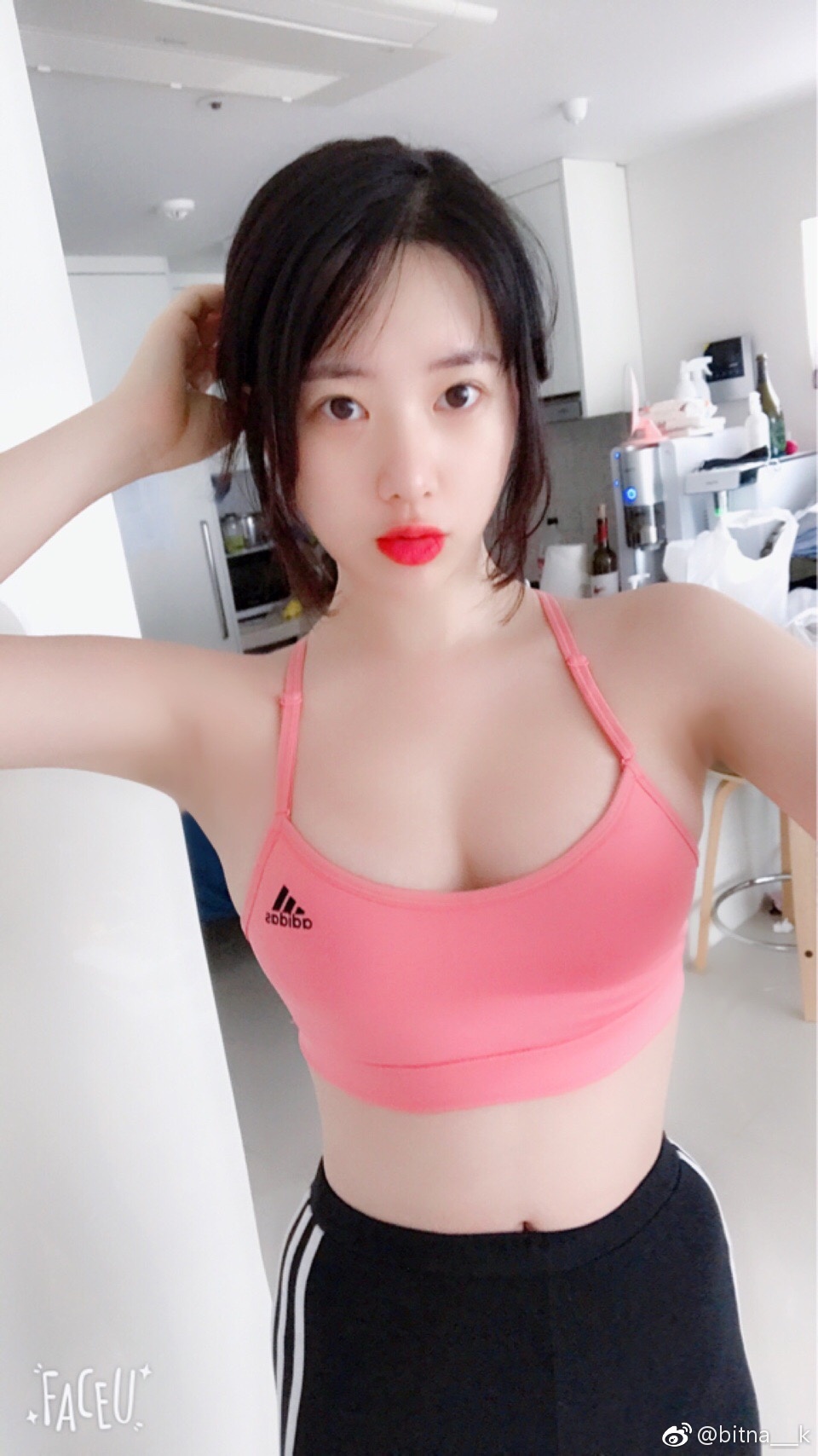 超赞韩国居家妹 深夜自拍极致诱惑