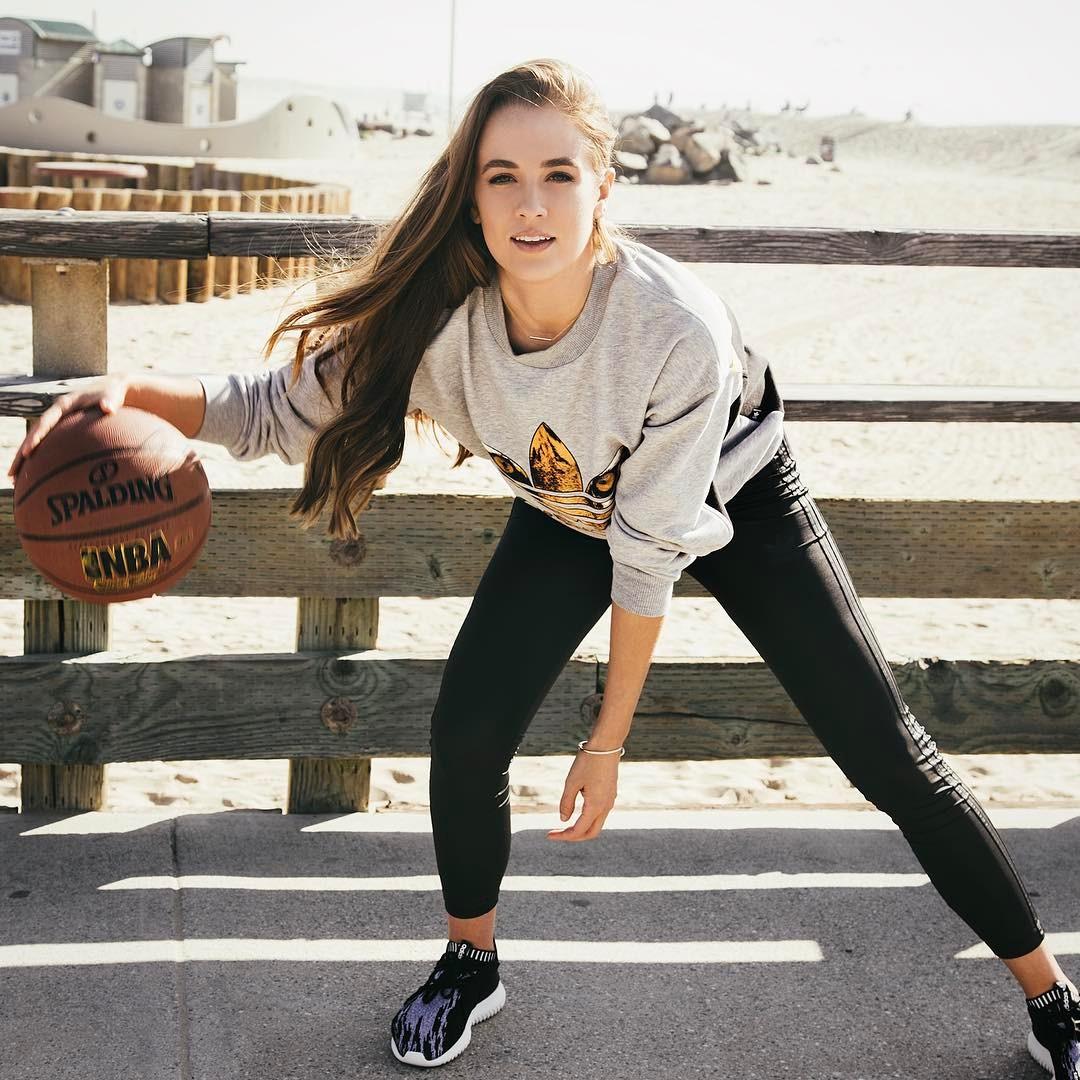 Rachel DeMita- 颜艺俱佳的美女篮球主播