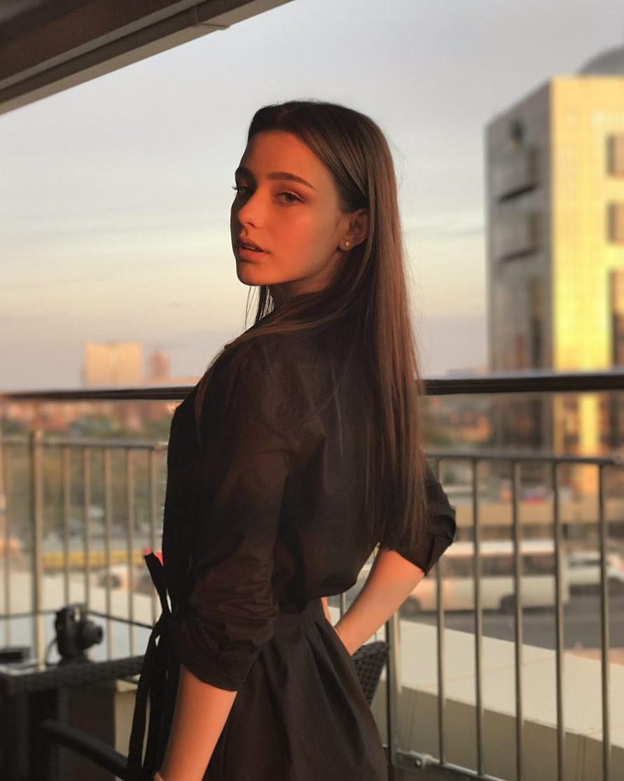 Dasha Taran- 俄罗斯新晋女神私房照
