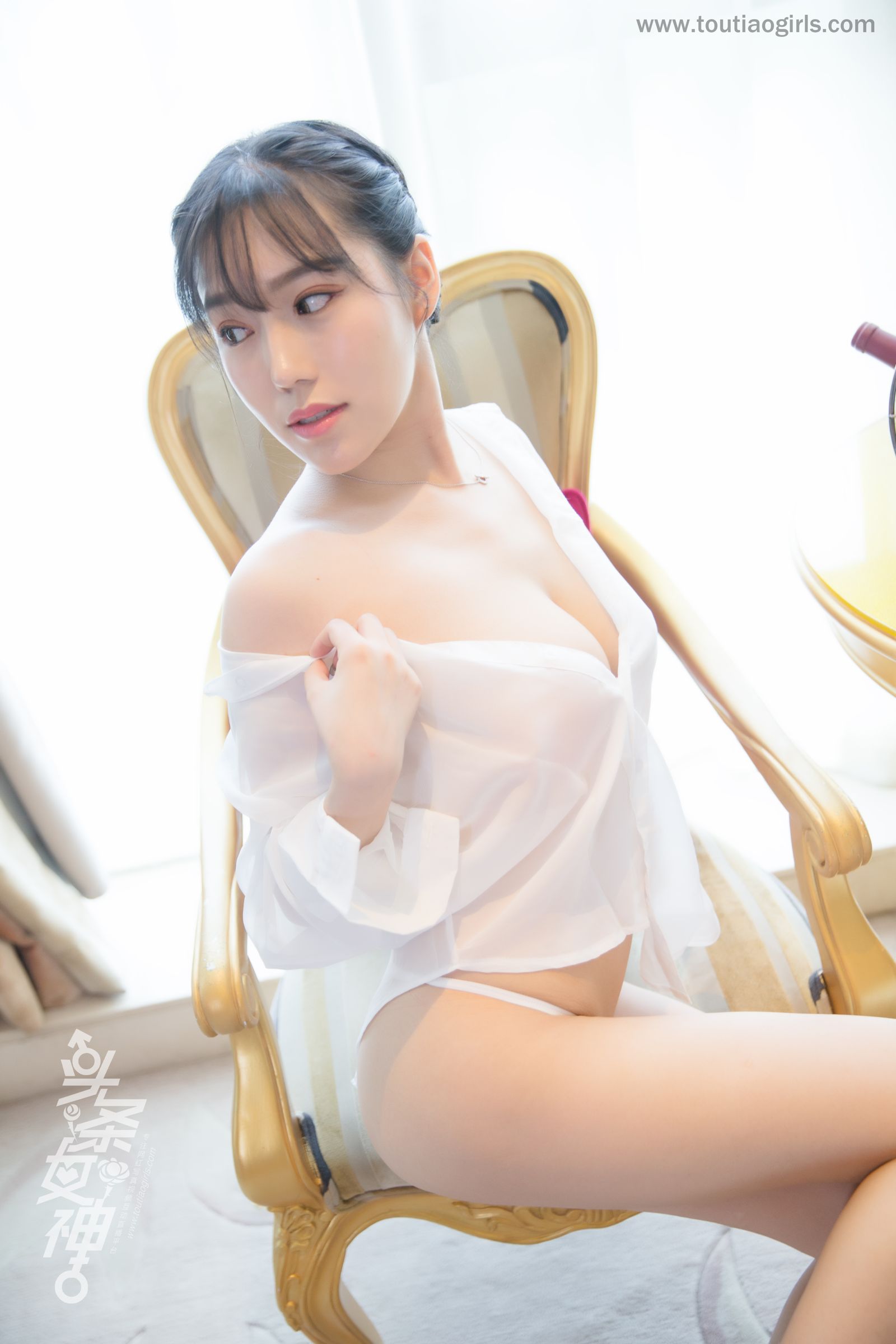法语老师陈亦菲,明天还上课吗?