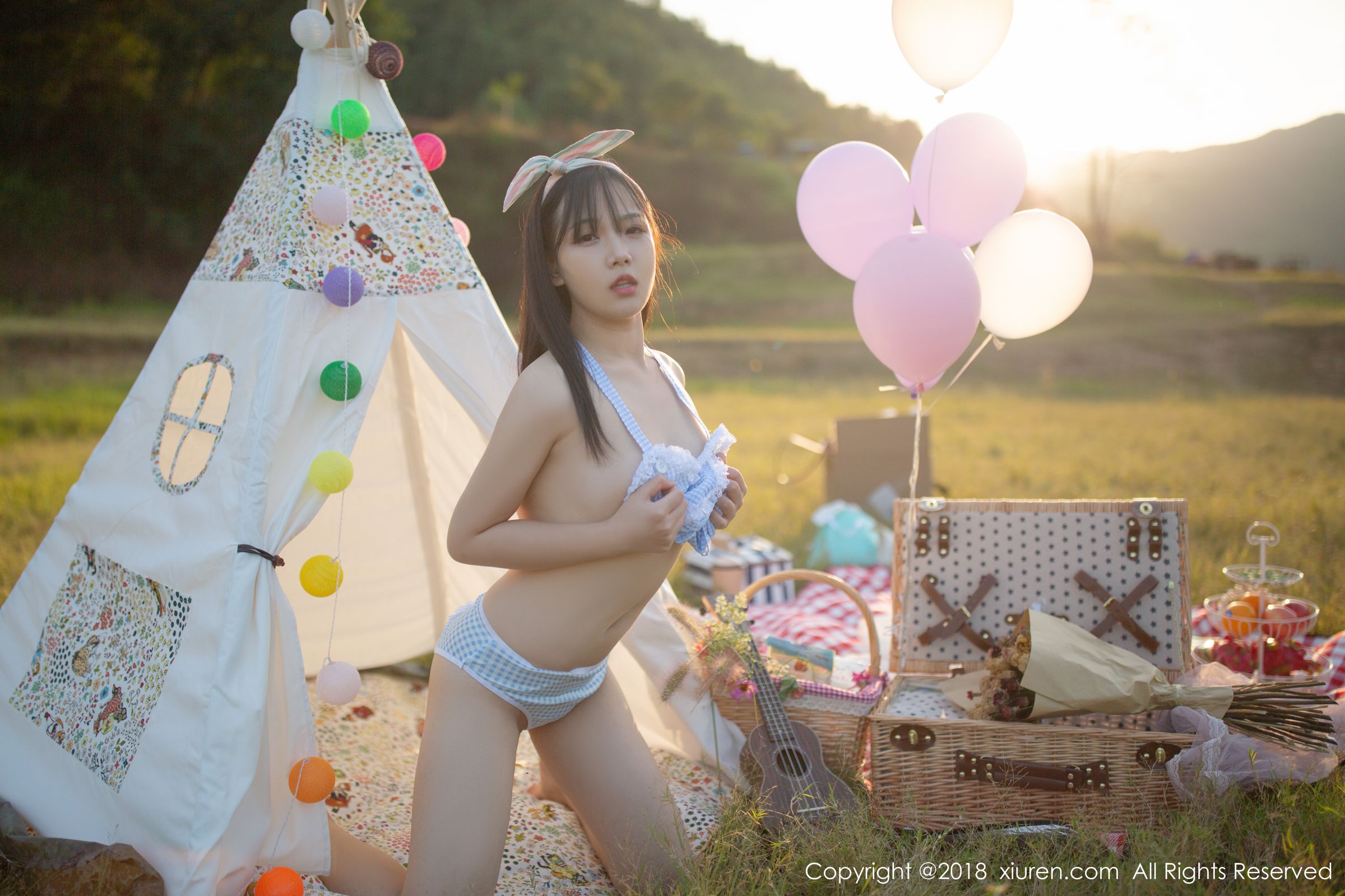 新晋女神徐微微 清纯厨娘轻解罗衫