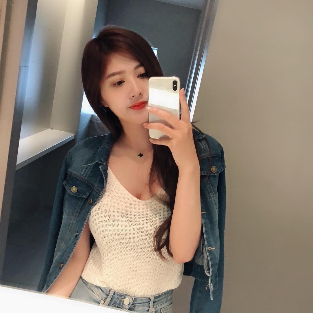 美胸正妹庭羽Doris「W形狀」Q弹程度惊人...