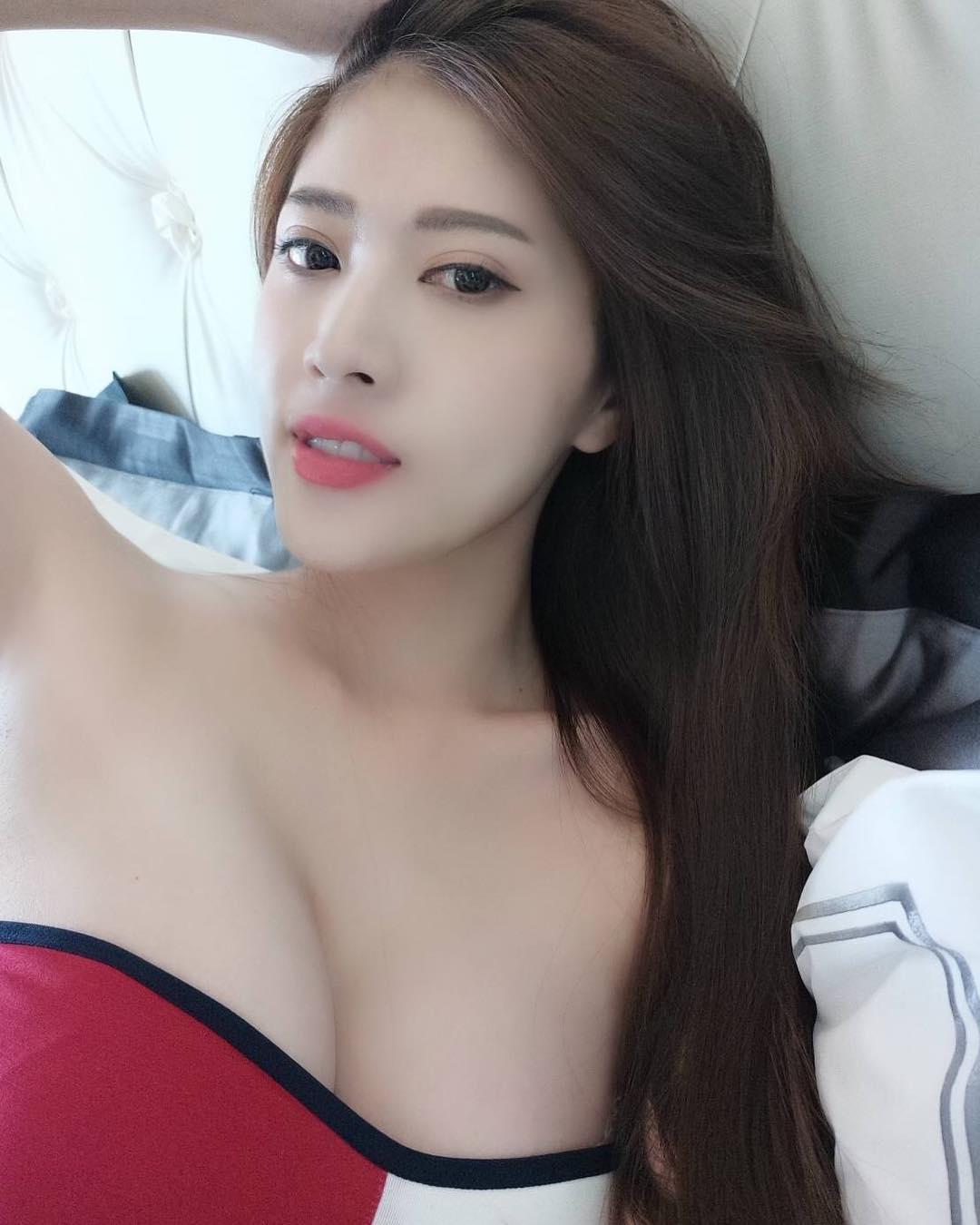 美胸正妹庭羽Doris「W形狀」Q弹程度惊人...