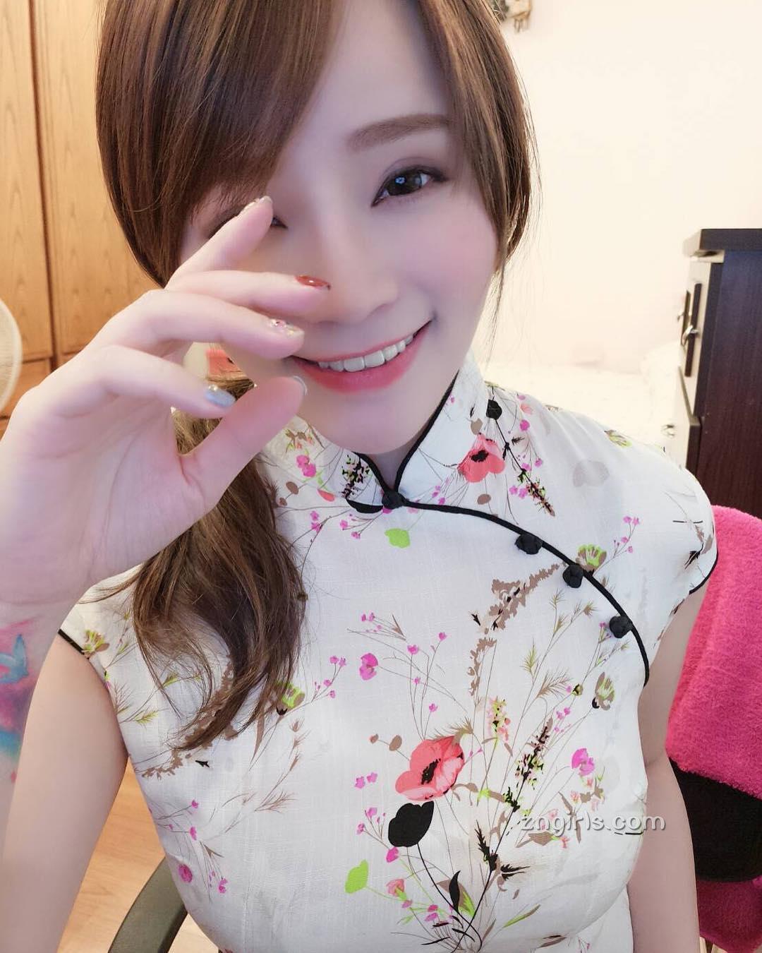 烫烫Leona- 17平台火辣女主播