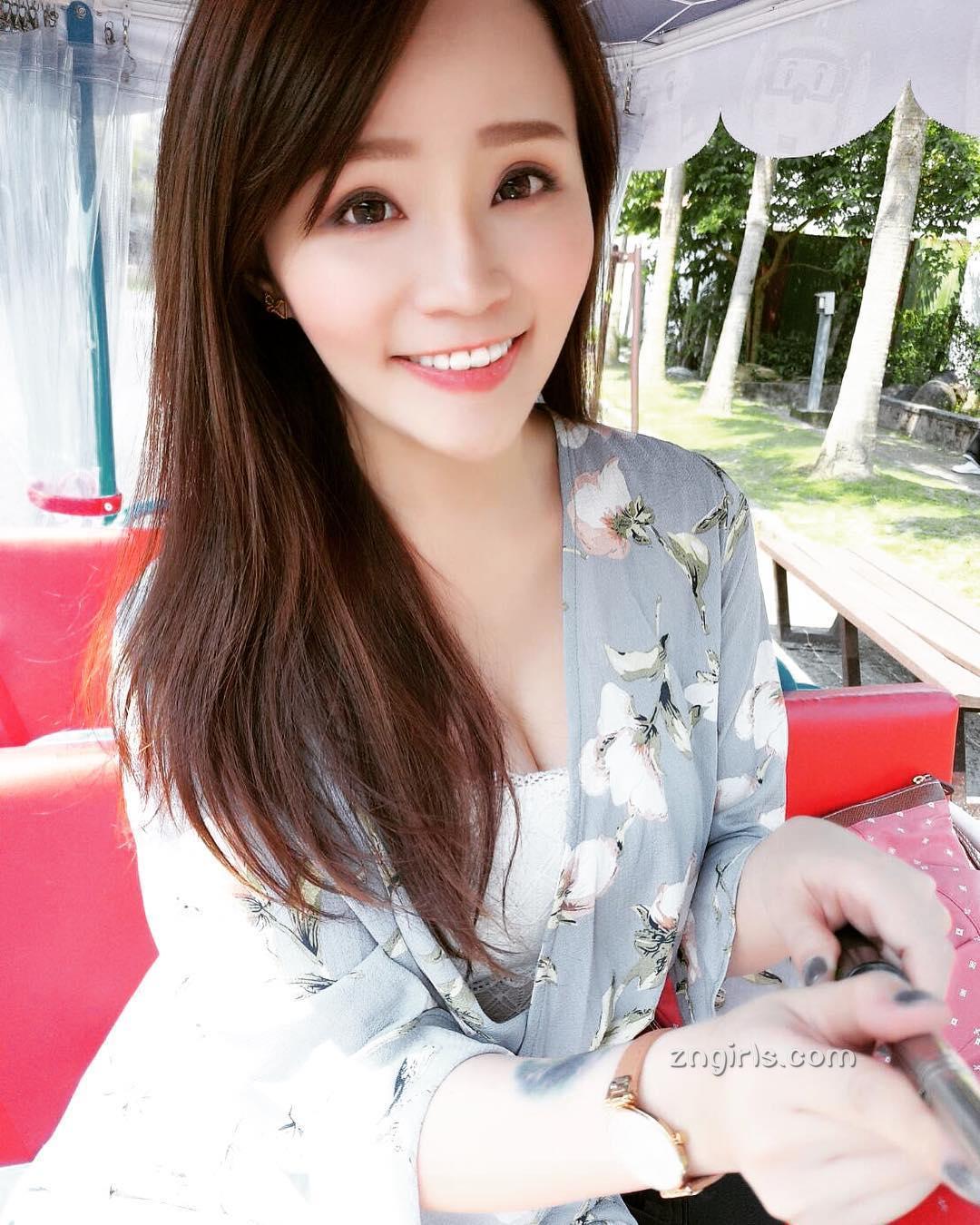 烫烫Leona- 17平台火辣女主播