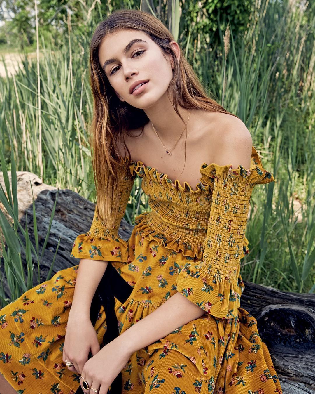 Kaia Gerber- 最美星二代配备不科学逆天长腿