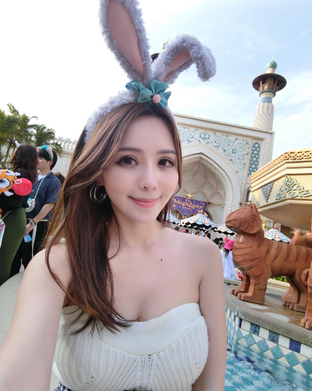 赖培培- 爱穿比基尼的核弹级正妹