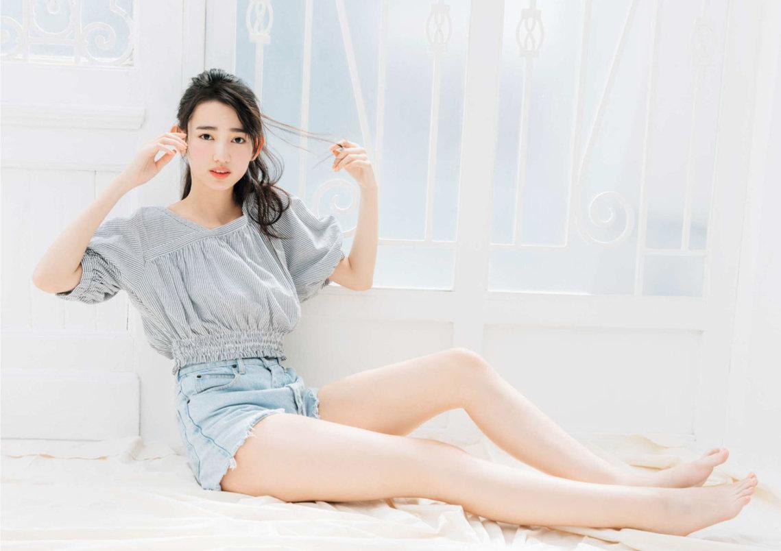 黒木麗奈- 2018年日本周刊杂志写真