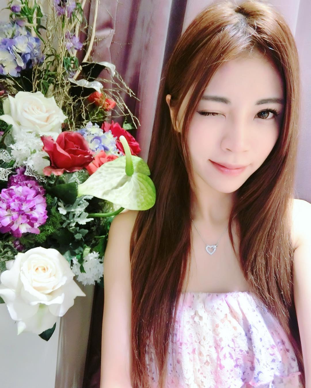 莉亚(Angel Liya)- 性感跑趴Hold全场魅力横扫福利满档
