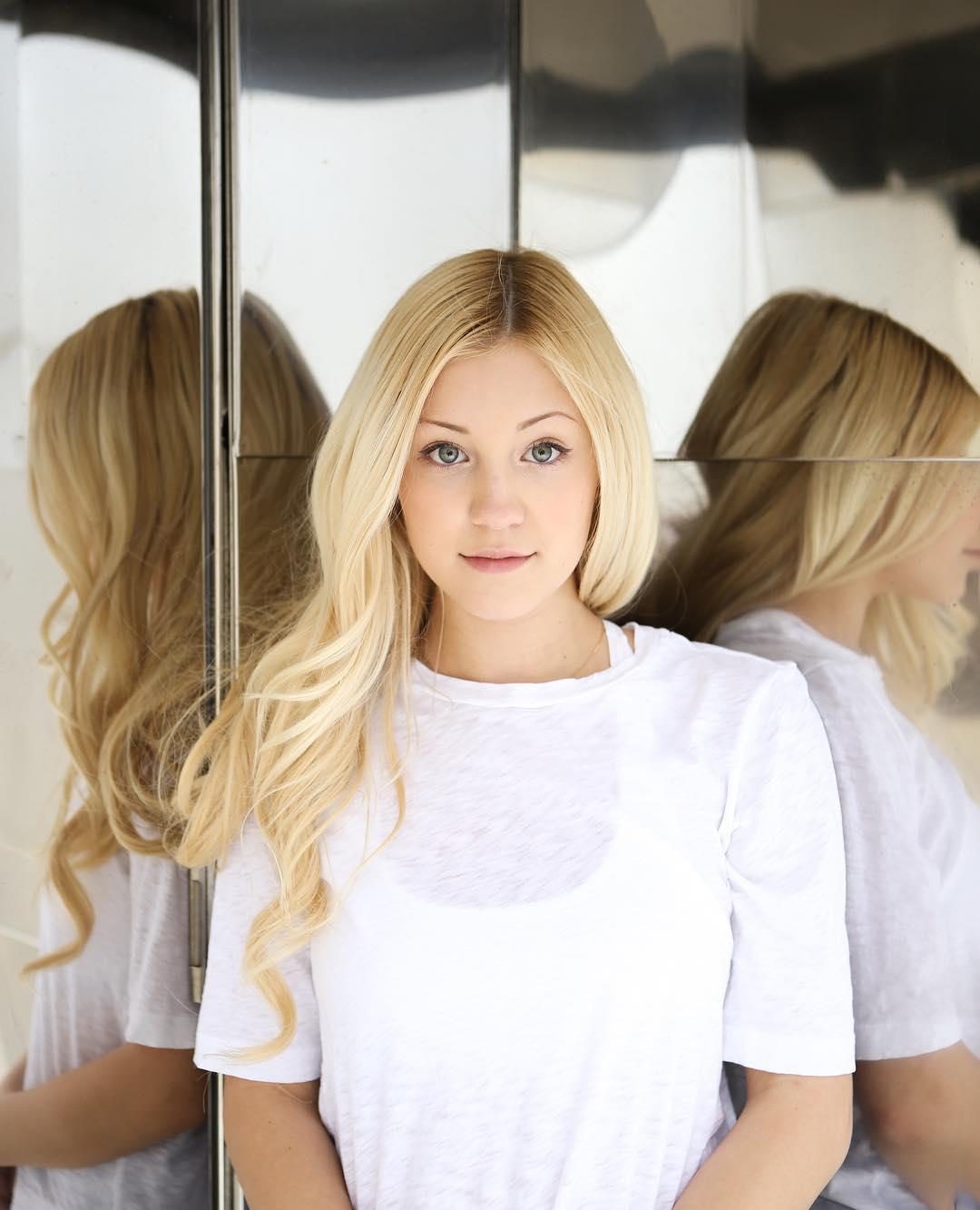 Ava Sambora- 甜美可爱的清新正妹