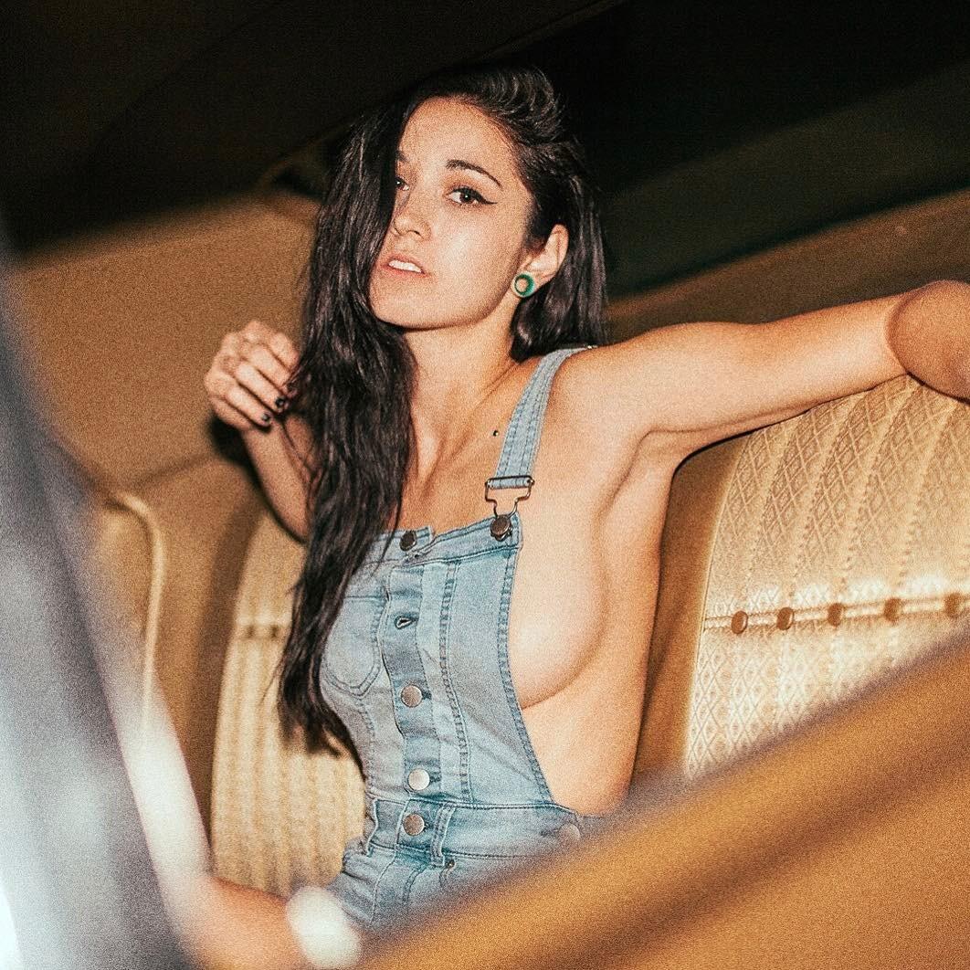 Natalie Roush- 意大利模特美臀秀