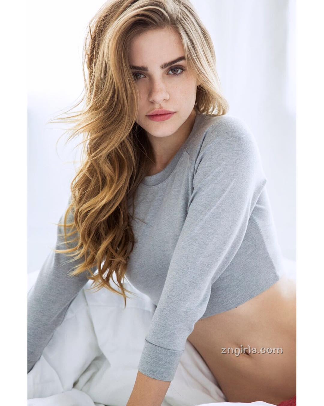 Bridget Satterlee- 马背上长大的精英模特儿