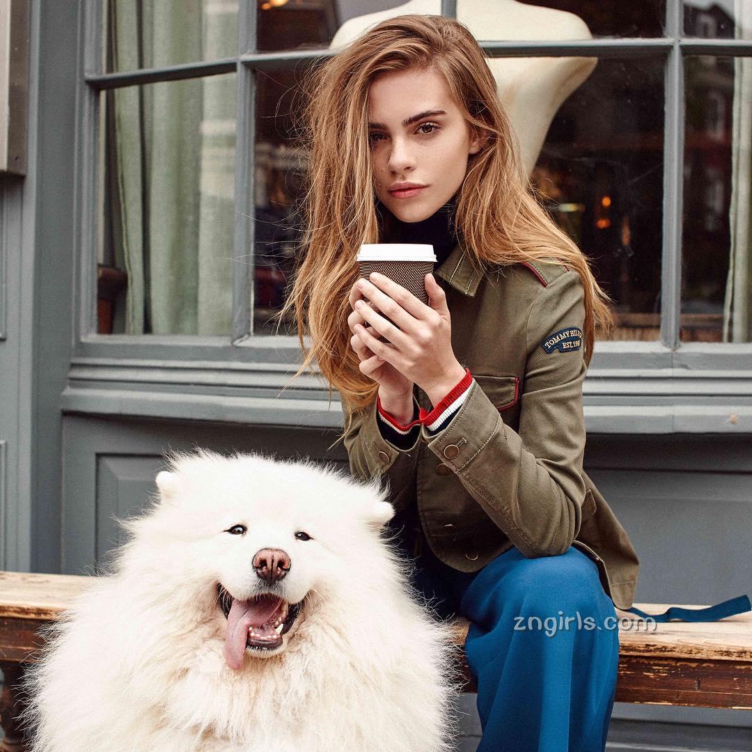 Bridget Satterlee- 马背上长大的精英模特儿