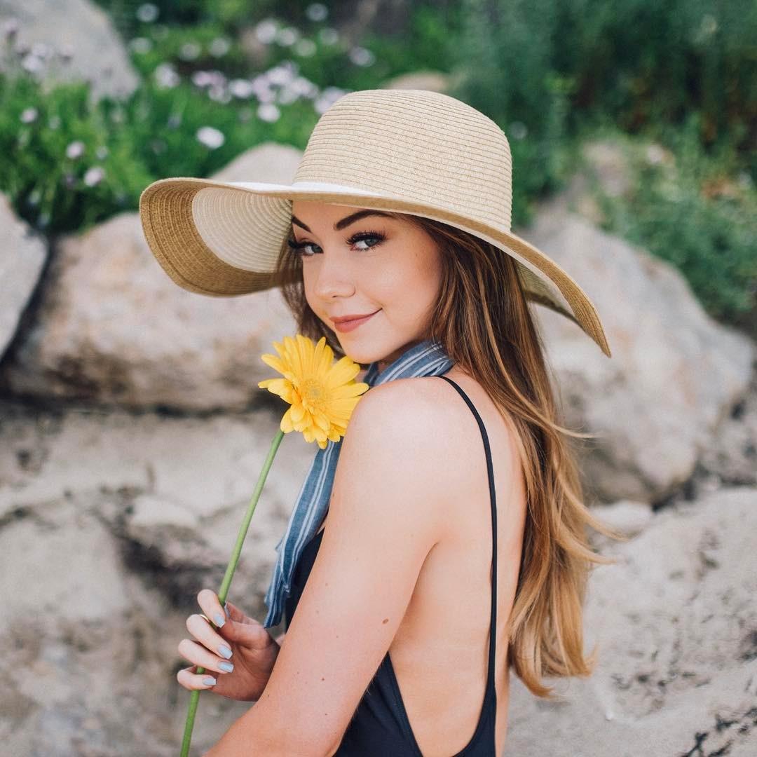 Meredith Foster- 美妆达人私房照