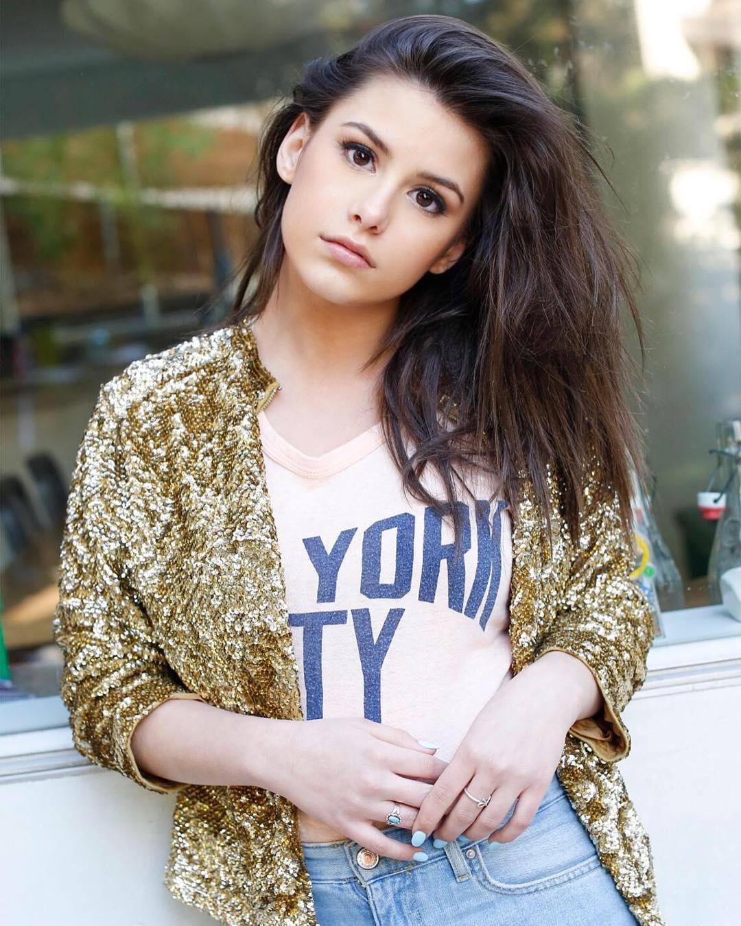 Madisyn Shipman- 甜心美女私房照