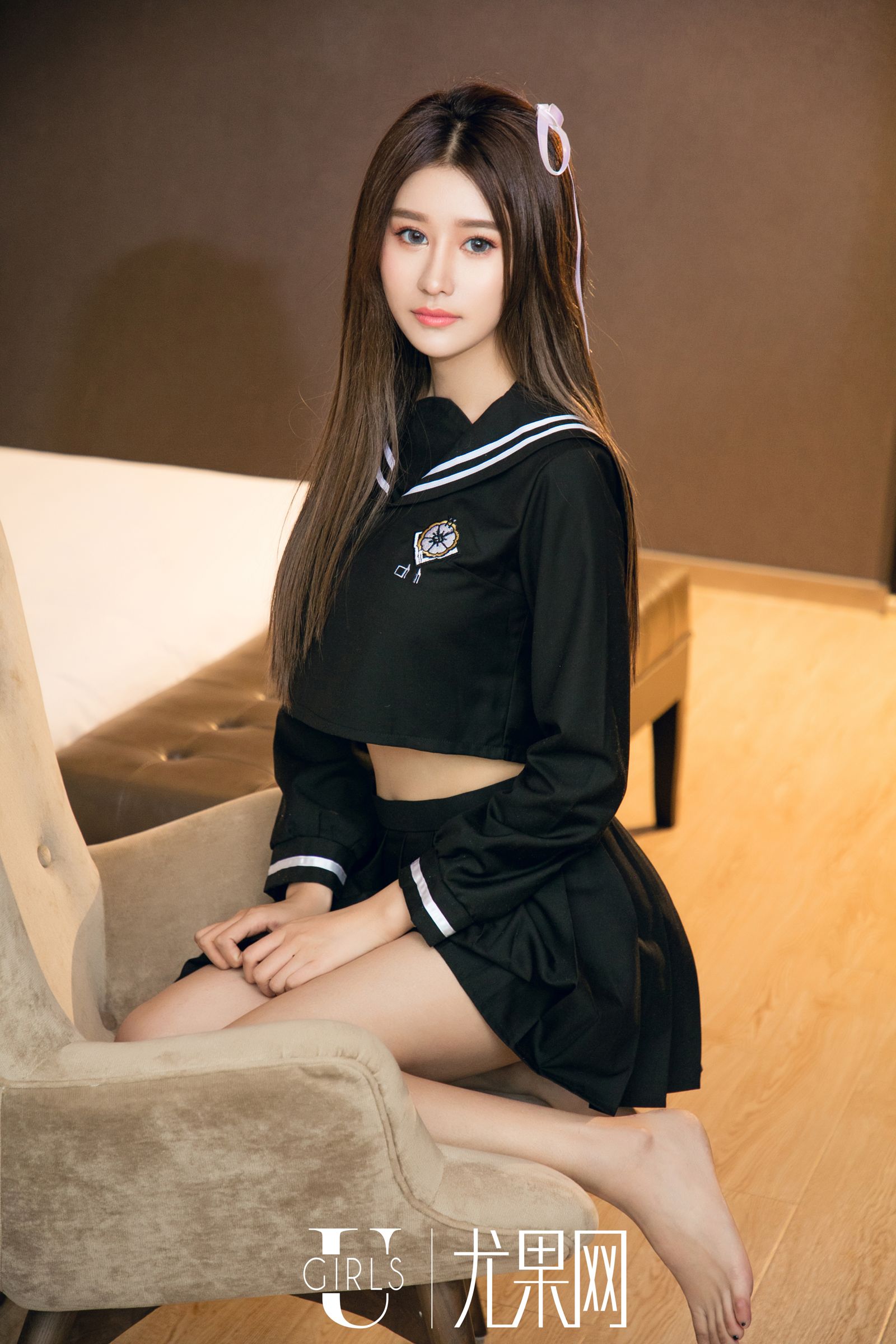日系美女欣怡 黑色制服蝴蝶丝