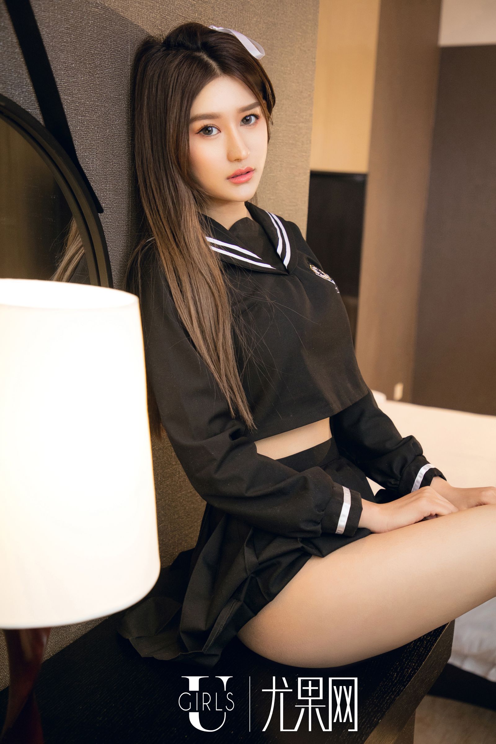 日系美女欣怡 黑色制服蝴蝶丝