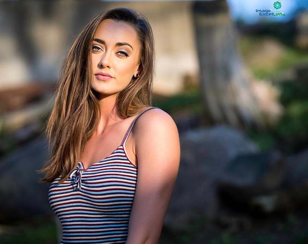 Katie U- 运动妹子健身有成好身材看的见
