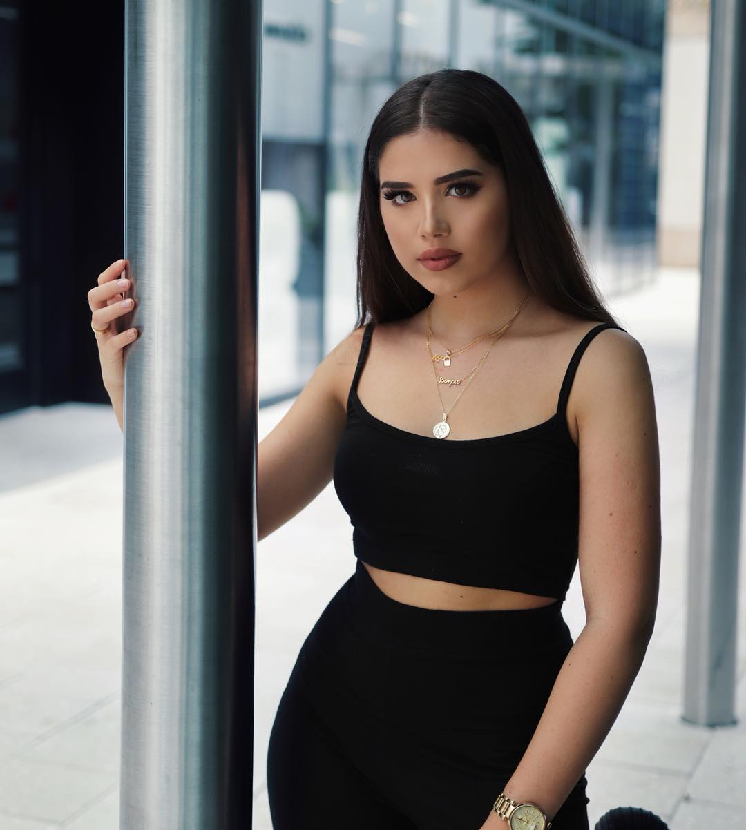 Amanda Diaz- 古巴美女教你如何美妆