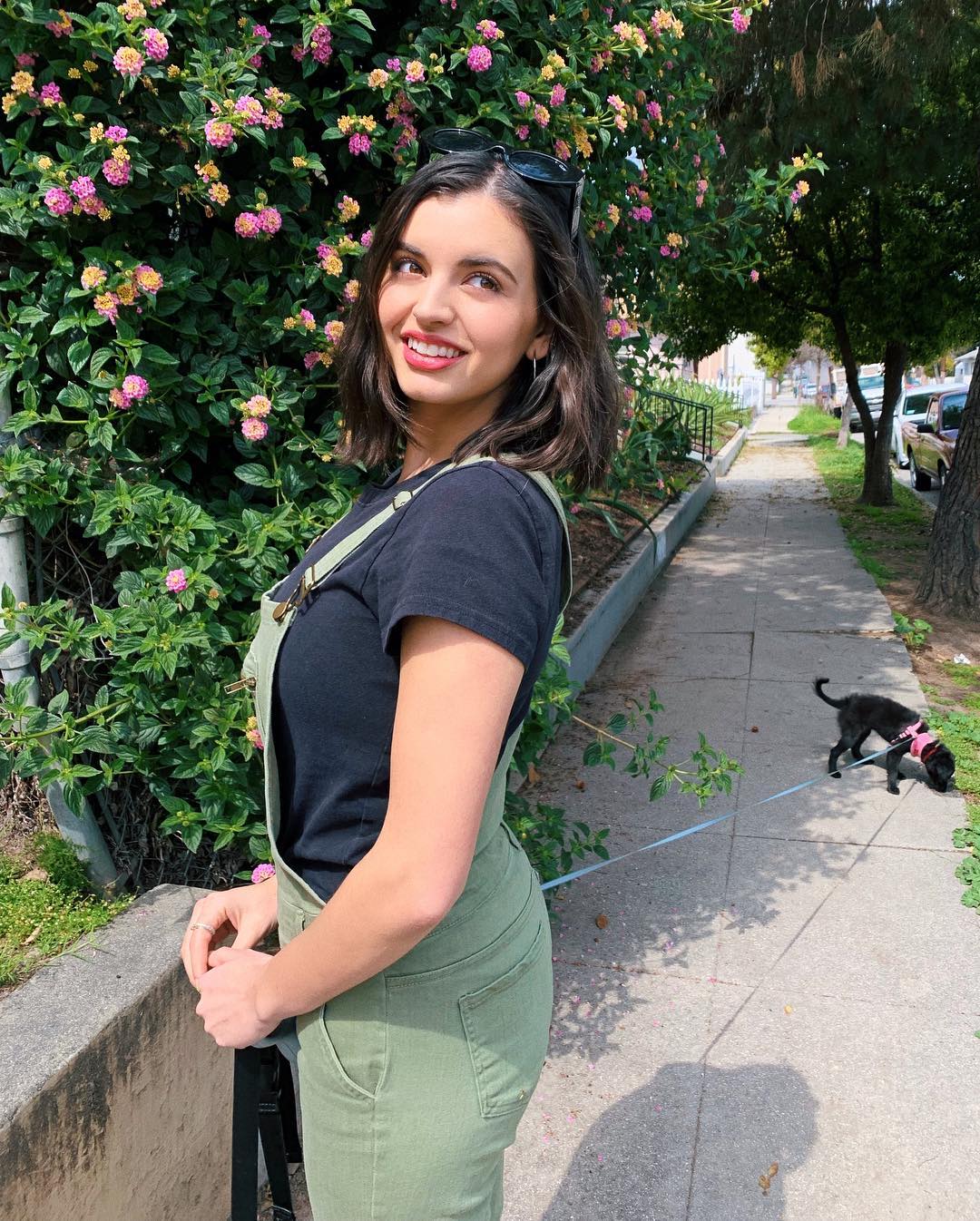 Rebecca Black- 混血女歌手负评百变美女
