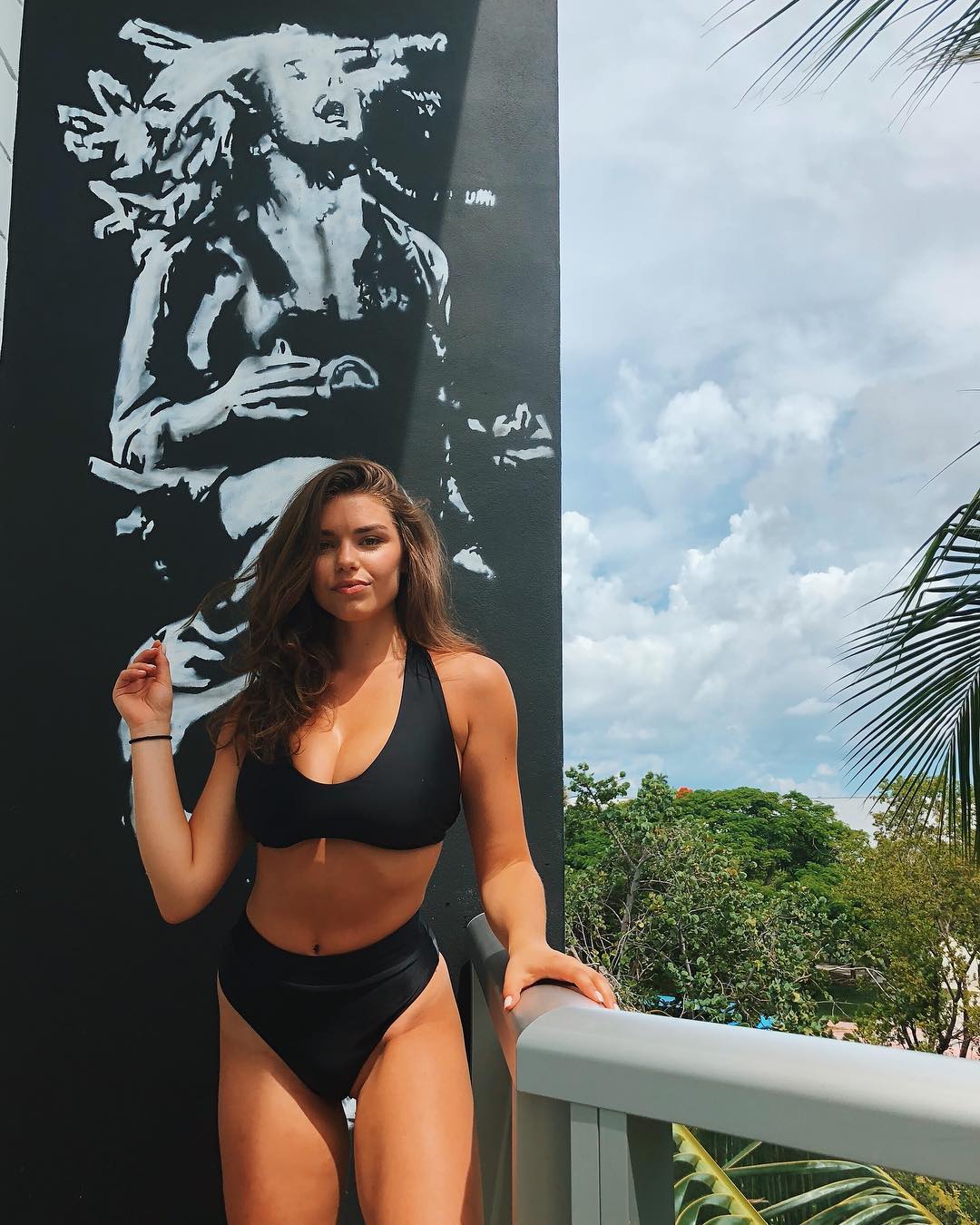 Lauren Searle- 澳洲模特知性美女