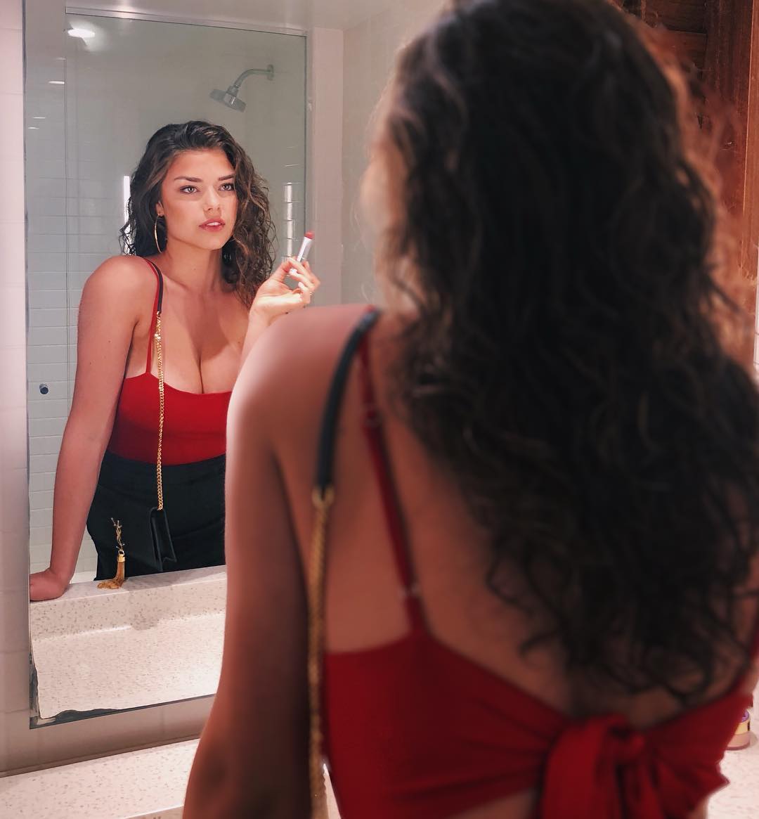 Lauren Searle- 澳洲模特知性美女