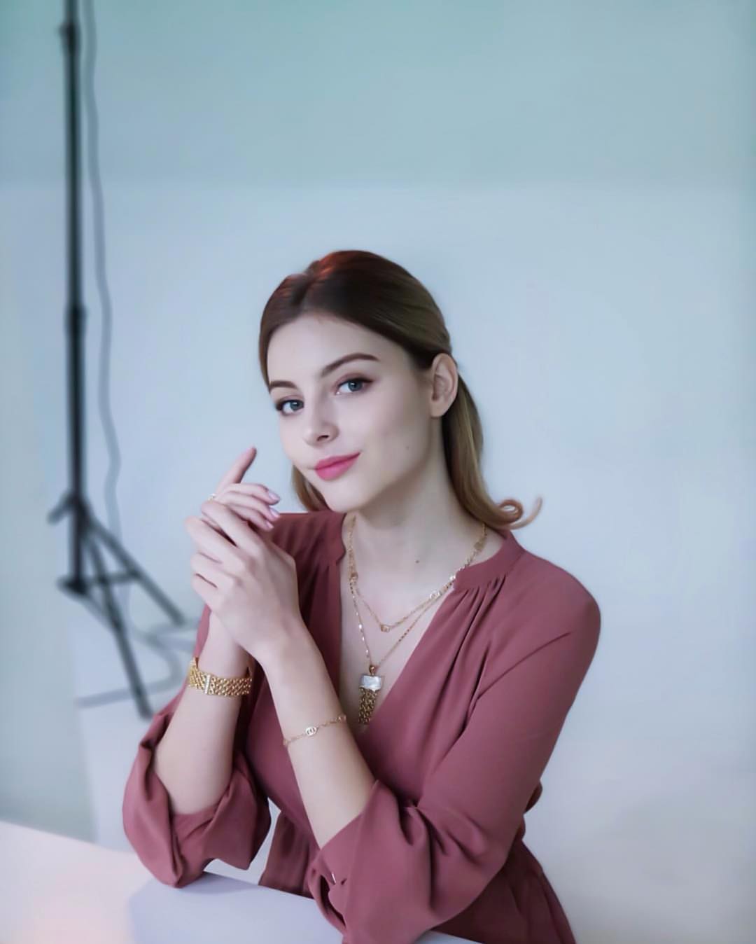 美丽新国度,又一白俄美女Marina Bondarko