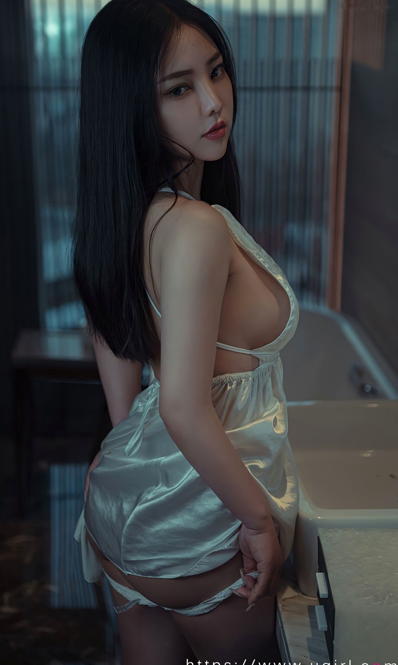 UGirlsApp尤果圈-2457-Anna苏拉-《在我心上》室内浴室私房诱惑系列
